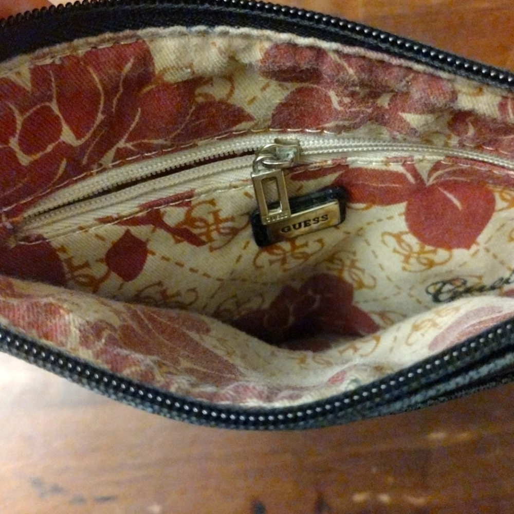 Guess Crossbody